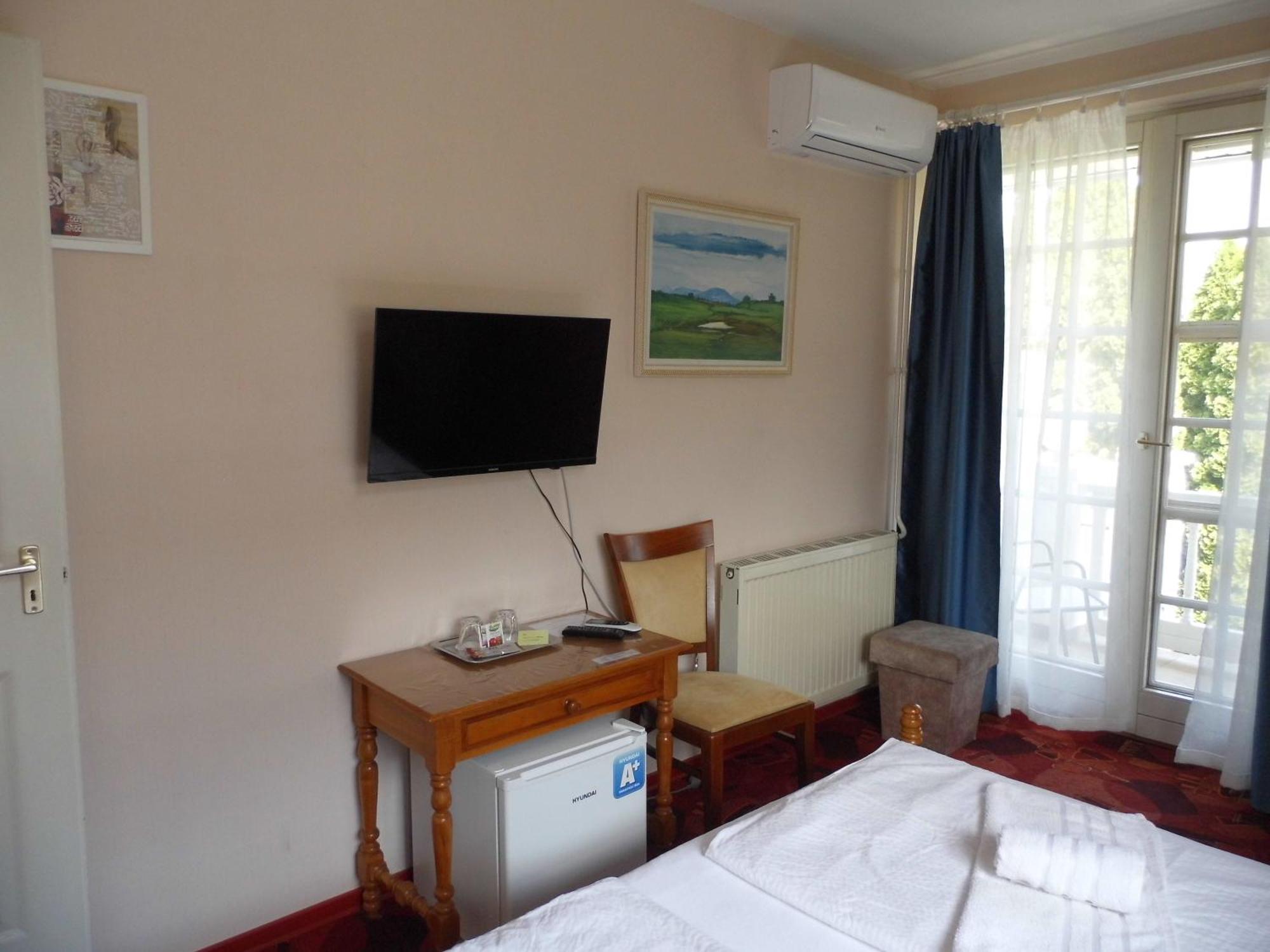 Millennium Villa Keszthely Rom bilde