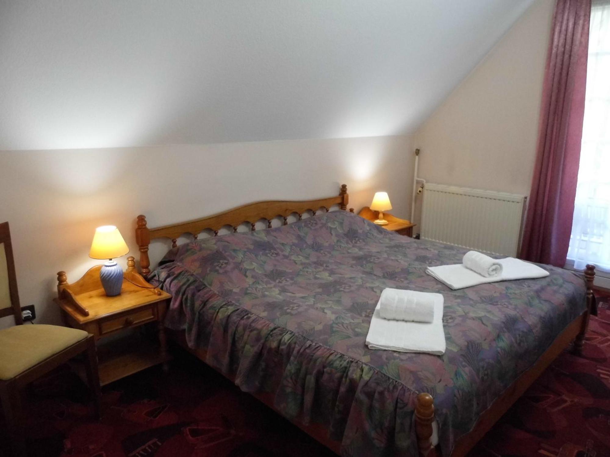 Millennium Villa Keszthely Rom bilde