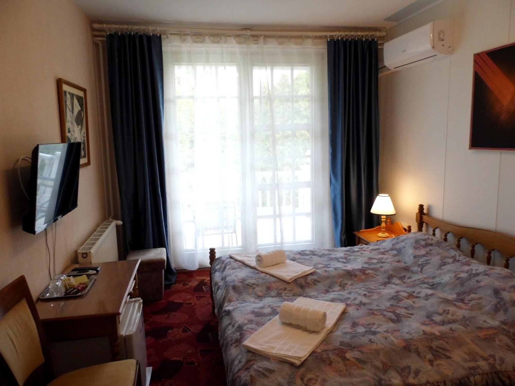 Millennium Villa Keszthely Rom bilde